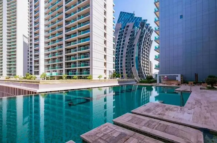 Dubai Business Bay - Canal View Studio